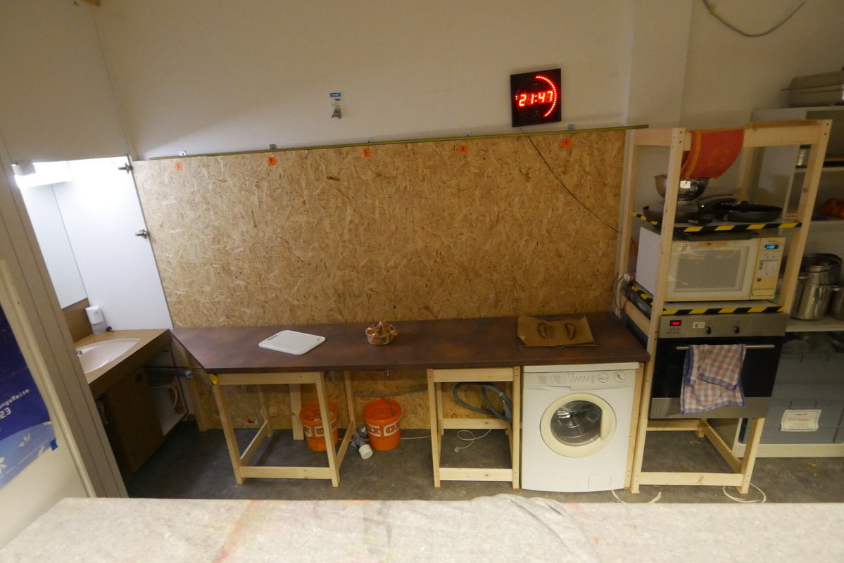 p1100995-h800.jpg