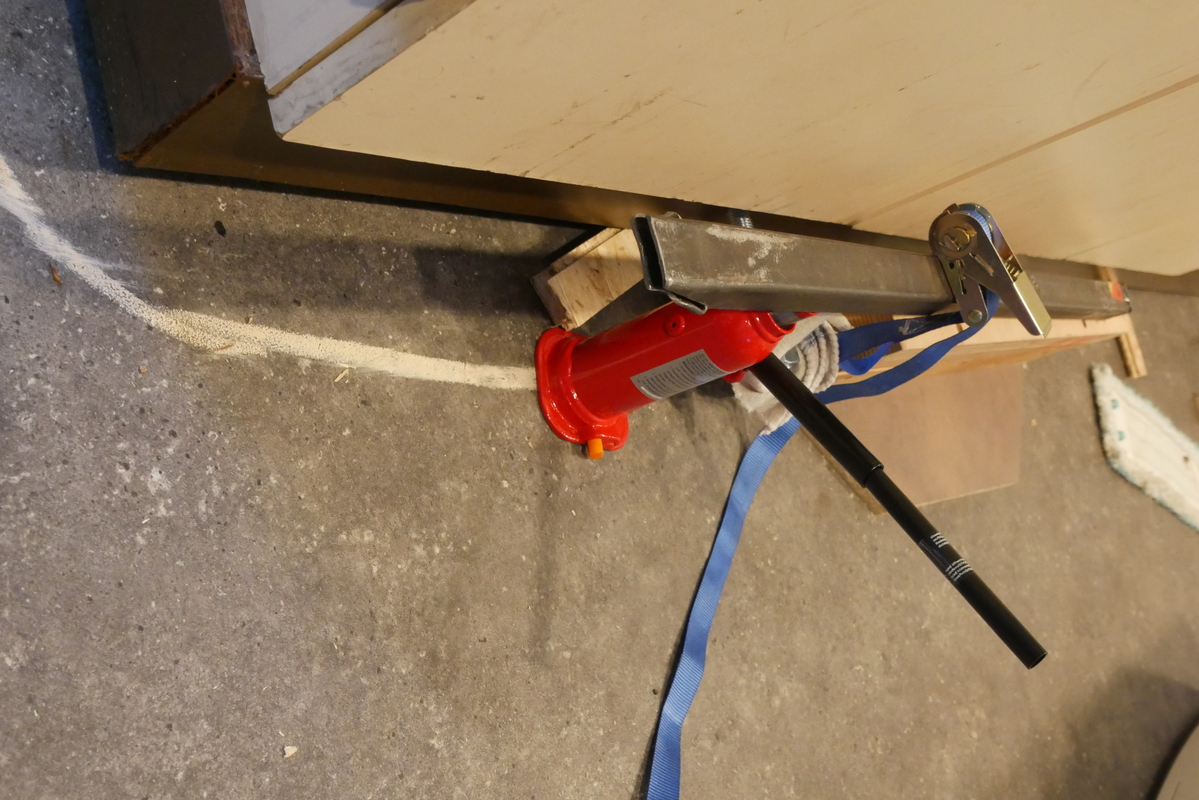 p1100948-h800.jpg